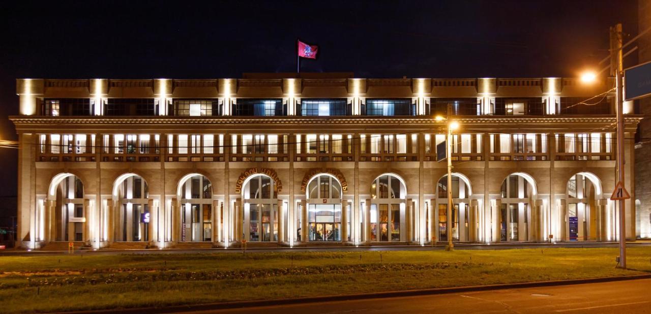 Moscow House Hotel Yerevan Bagian luar foto