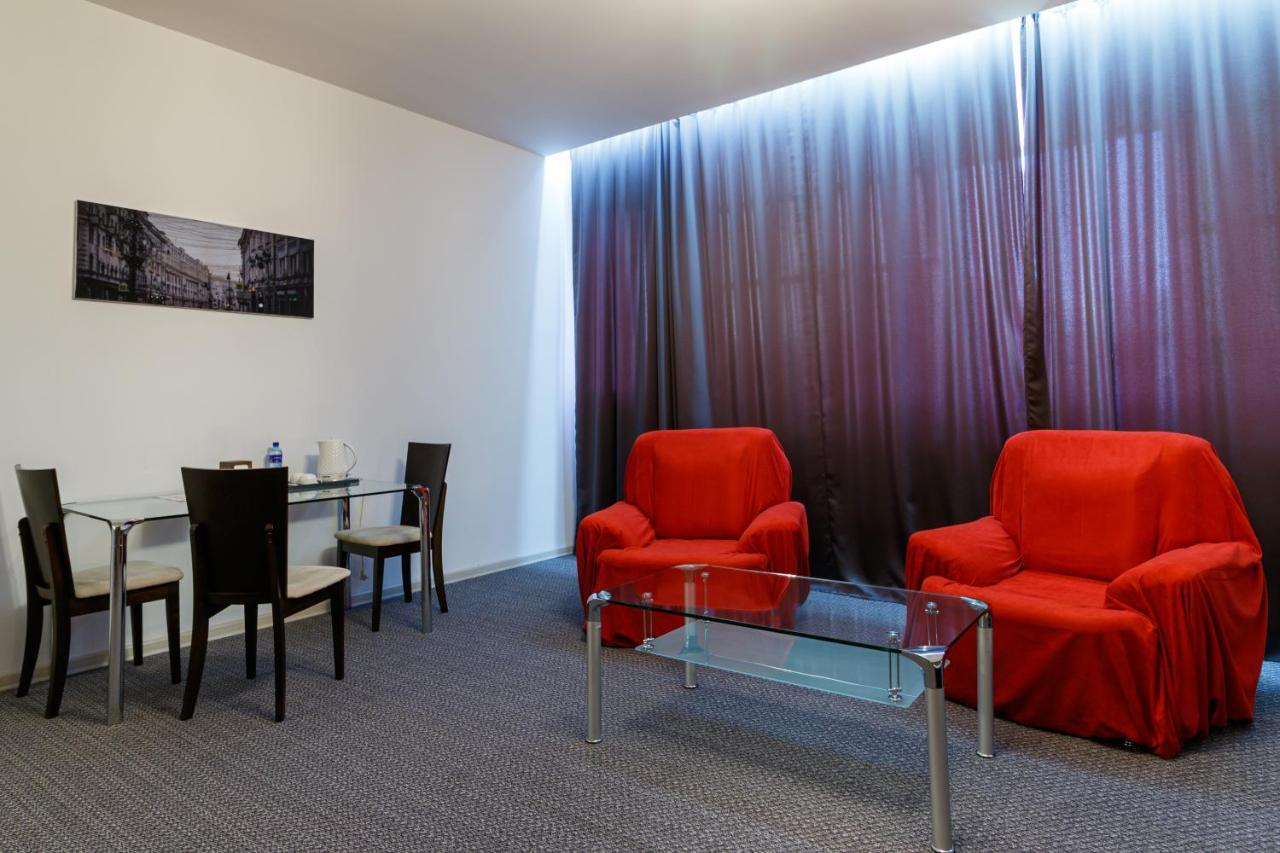 Moscow House Hotel Yerevan Bagian luar foto