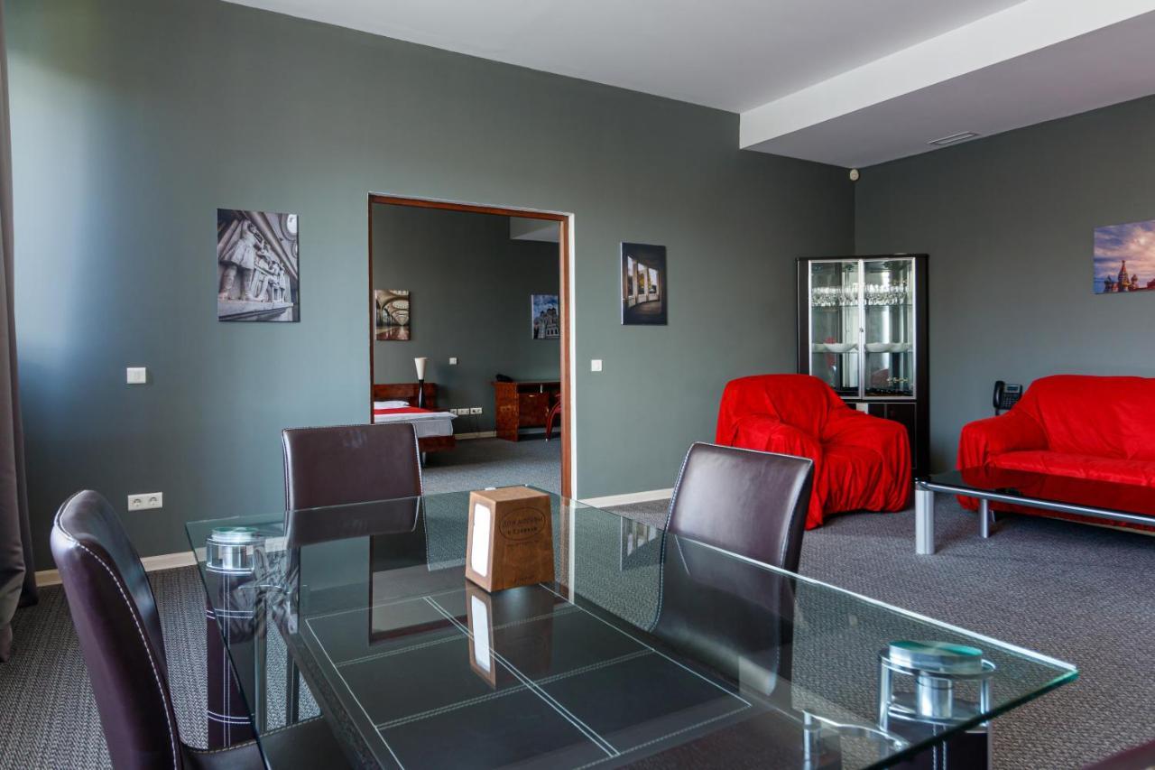 Moscow House Hotel Yerevan Bagian luar foto