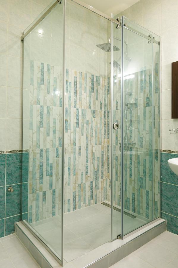 Moscow House Hotel Yerevan Bagian luar foto